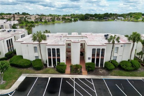 Condo in Altamonte Springs, Florida, 2 bedrooms  № 2208439 - photo 27