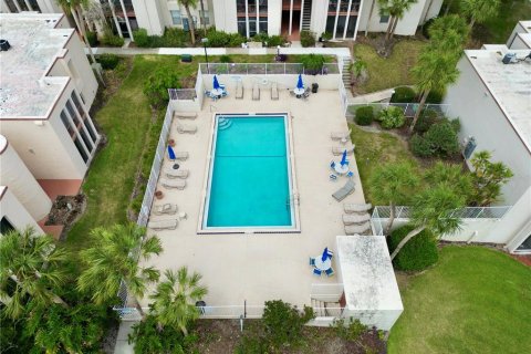 Condo in Altamonte Springs, Florida, 2 bedrooms  № 2208439 - photo 26