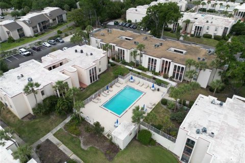 Condo in Altamonte Springs, Florida, 2 bedrooms  № 2208439 - photo 25