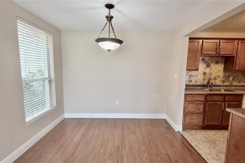 Condo in Altamonte Springs, Florida, 2 bedrooms  № 2208439 - photo 4