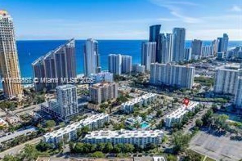 Copropriété à vendre à Sunny Isles Beach, Floride: 1 chambre, 57.6 m2 № 1786600 - photo 3