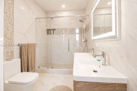 Copropriété à vendre à Sunrise, Floride: 4 chambres, 241.36 m2 № 2268560 - photo 27