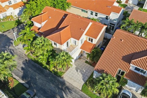 House in Hollywood, Florida 3 bedrooms, 156.35 sq.m. № 1952862 - photo 27
