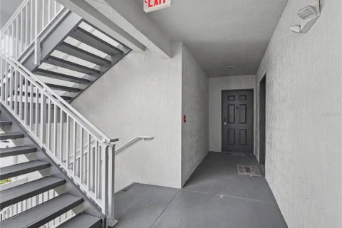 Condominio en venta en Orlando, Florida, 1 dormitorio, 79.99 m2 № 2106410 - foto 24