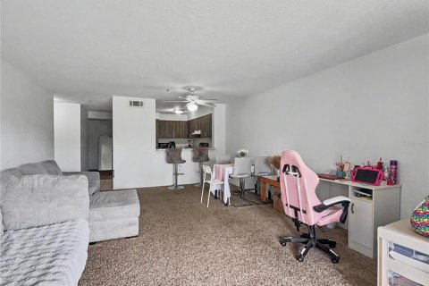 Condominio en venta en Orlando, Florida, 1 dormitorio, 79.99 m2 № 2106410 - foto 9
