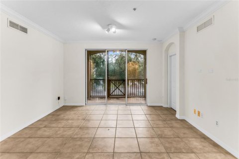 Condo in Windermere, Florida, 2 bedrooms  № 2386659 - photo 29