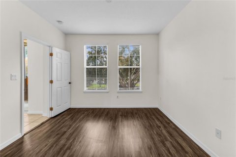 Condo in Windermere, Florida, 2 bedrooms  № 2386659 - photo 11