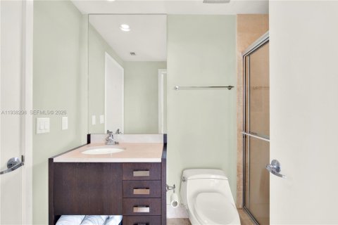 Condominio en venta en Sunny Isles Beach, Florida, 2 dormitorios, 119.75 m2 № 1995980 - foto 22