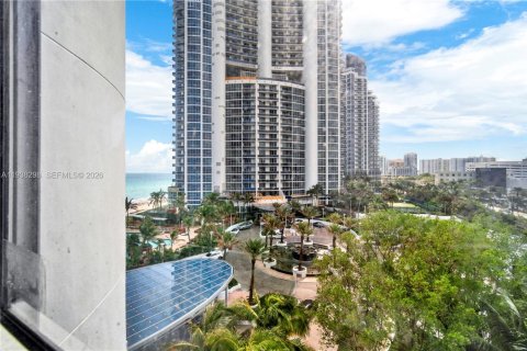 Condominio en venta en Sunny Isles Beach, Florida, 2 dormitorios, 119.75 m2 № 1995980 - foto 26
