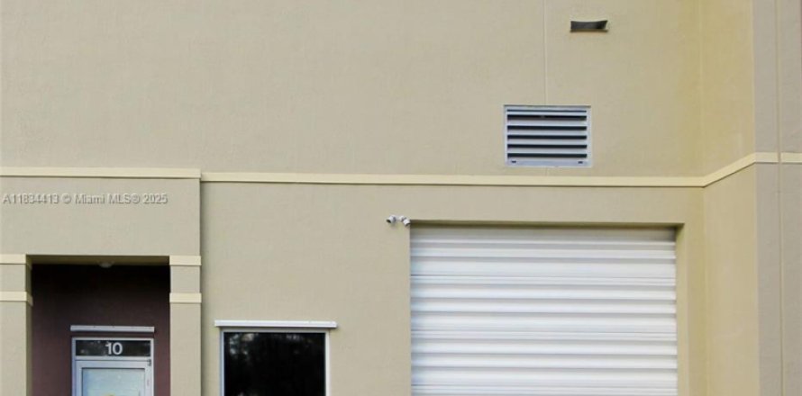 Immobilier commercial à Miami, Floride № 1834415