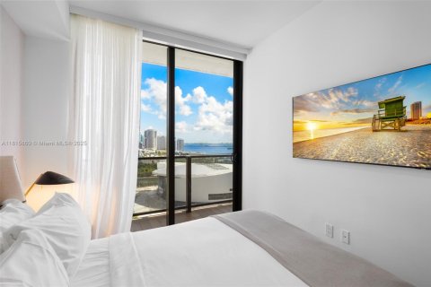 Condo in Miami, Florida, 3 bedrooms  № 1782080 - photo 19