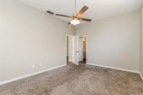 House in Kissimmee, Florida 4 bedrooms, 197.32 sq.m. № 2310013 - photo 12
