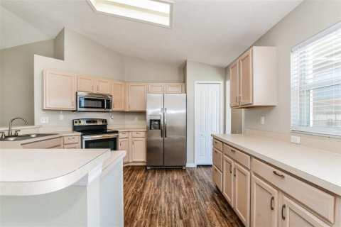 House in Kissimmee, Florida 4 bedrooms, 197.32 sq.m. № 2310013 - photo 4
