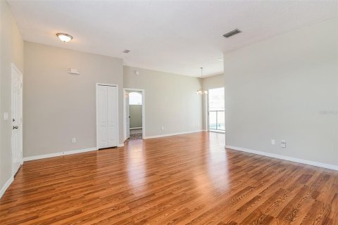 House in Kissimmee, Florida 4 bedrooms, 197.32 sq.m. № 2310013 - photo 2