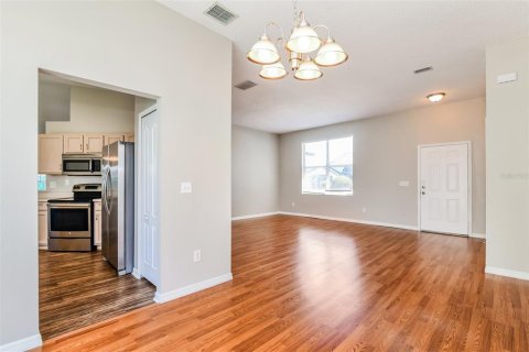 House in Kissimmee, Florida 4 bedrooms, 197.32 sq.m. № 2310013 - photo 3