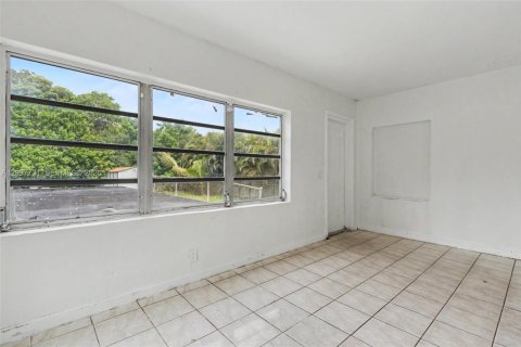 Villa ou maison à vendre à Miami, Floride: 3 chambres, 108.97 m2 № 2086583 - photo 28