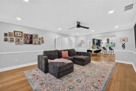 Villa ou maison à vendre à Orlando, Floride: 4 chambres, 201.23 m2 № 2221137 - photo 3