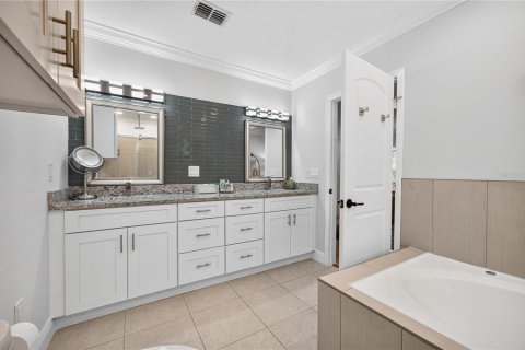 Villa ou maison à vendre à Orlando, Floride: 4 chambres, 201.23 m2 № 2221137 - photo 28