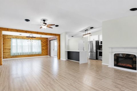 House in Ocala, Florida 3 bedrooms, 158.68 sq.m. № 2123468 - photo 3