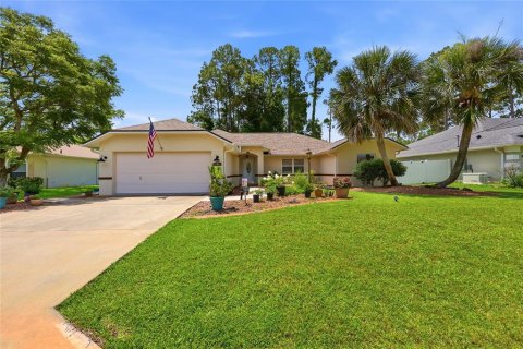 House in Palm Coast, Florida 3 bedrooms, 207.17 sq.m. № 2151566 - photo 2