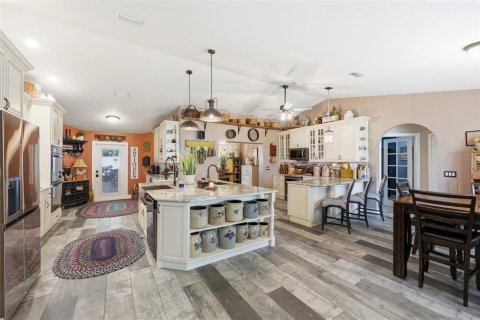 House in Palm Coast, Florida 3 bedrooms, 207.17 sq.m. № 2151566 - photo 8