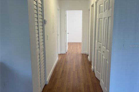 Снять в аренду квартиру в Ларго, Флорида 5 комнат, 112.41м2, № 1852541 - фото 4