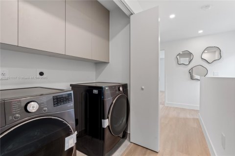 Снять в аренду таунхаус в Корал-Спрингс, Флорида 3 спальни, № 1958004 - фото 5