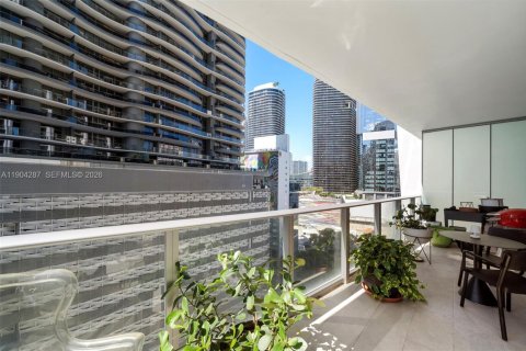 Condo in Miami, Florida, 1 bedroom № 2398218 - photo 16
