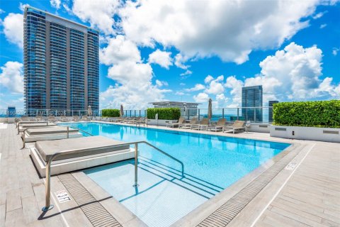 Condo in Miami, Florida, 1 bedroom № 2398218 - photo 29