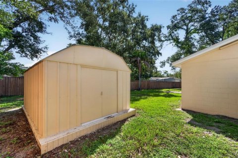 House in Brandon, Florida 3 bedrooms, 125.88 sq.m. № 2258205 - photo 16