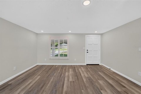 House in Brandon, Florida 3 bedrooms, 125.88 sq.m. № 2258205 - photo 22