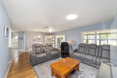 Villa ou maison à vendre à Ocala, Floride: 2 chambres, 111.58 m2 № 1608617 - photo 10