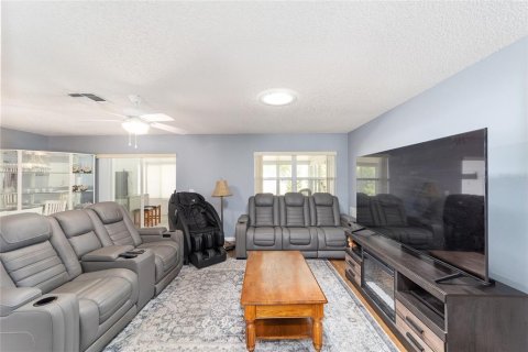 Villa ou maison à vendre à Ocala, Floride: 2 chambres, 111.58 m2 № 1608617 - photo 9