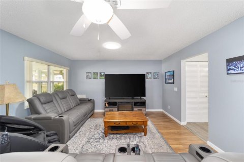Villa ou maison à vendre à Ocala, Floride: 2 chambres, 111.58 m2 № 1608617 - photo 11