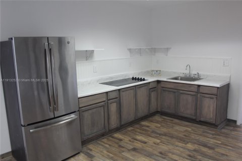 House in Homestead, Florida 2 bedrooms, 102.19 sq.m. № 1971737 - photo 3