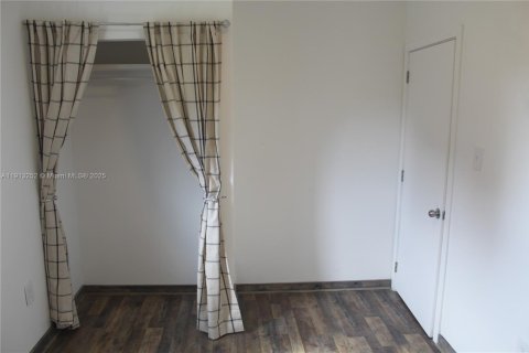 House in Homestead, Florida 2 bedrooms, 102.19 sq.m. № 1971737 - photo 11