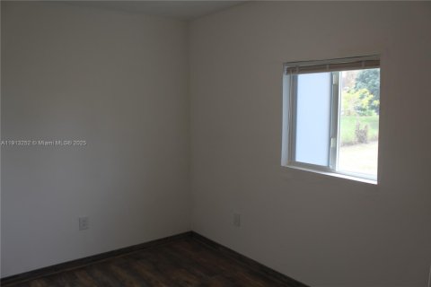 House in Homestead, Florida 2 bedrooms, 102.19 sq.m. № 1971737 - photo 13