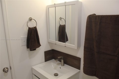 House in Homestead, Florida 2 bedrooms, 102.19 sq.m. № 1971737 - photo 8