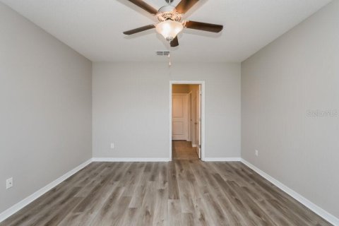 Casa en alquiler en Sun City Center, Florida, 5 dormitorios, 224.36 m2 № 1902770 - foto 8
