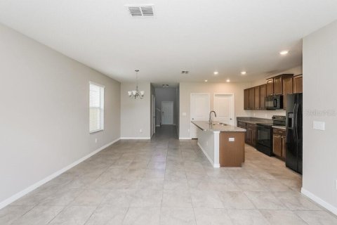 Casa en alquiler en Sun City Center, Florida, 5 dormitorios, 224.36 m2 № 1902770 - foto 5