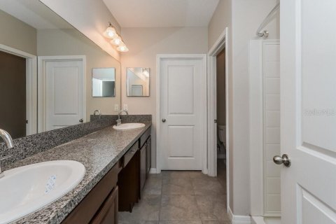 Casa en alquiler en Sun City Center, Florida, 5 dormitorios, 224.36 m2 № 1902770 - foto 10