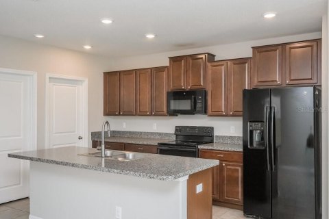 Casa en alquiler en Sun City Center, Florida, 5 dormitorios, 224.36 m2 № 1902770 - foto 6