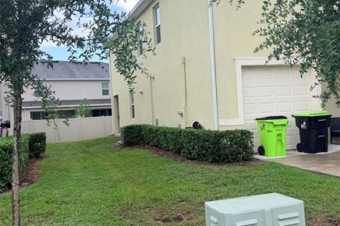 Touwnhouse à vendre à Howey-in-the-Hills, Floride: 3 chambres, 162.39 m2 № 2375723 - photo 2