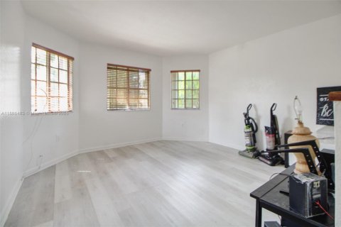 Villa ou maison à vendre à Homestead, Floride: 3 chambres, 205.41 m2 № 1928272 - photo 20