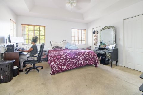 Villa ou maison à vendre à Homestead, Floride: 3 chambres, 205.41 m2 № 1928272 - photo 10