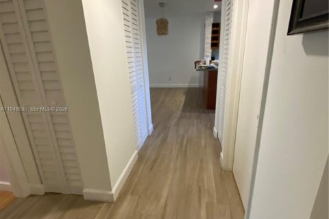 Copropriété à vendre à Tamarac, Floride: 2 chambres, 92.9 m2 № 2089153 - photo 23