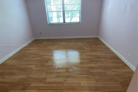 Copropriété à vendre à Tamarac, Floride: 2 chambres, 92.9 m2 № 2089153 - photo 20
