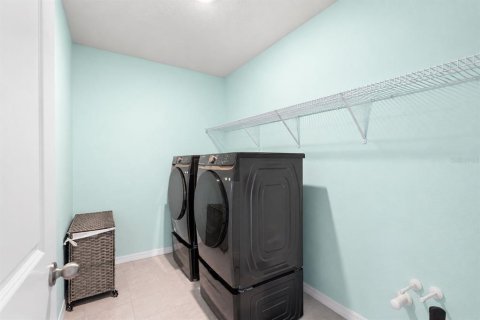 Casa en venta en Spring Hill, Florida, 4 dormitorios, 305.74 m2 № 2383684 - foto 29