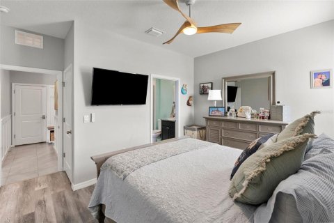 Casa en venta en Spring Hill, Florida, 4 dormitorios, 305.74 m2 № 2383684 - foto 23