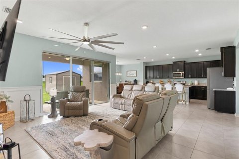 Casa en venta en Spring Hill, Florida, 4 dormitorios, 305.74 m2 № 2383684 - foto 16